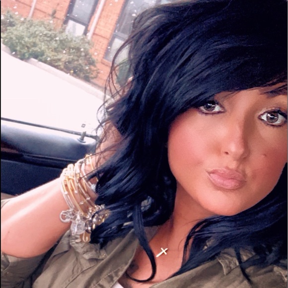 Meet your Posher, Anna - Picture 1 of 1